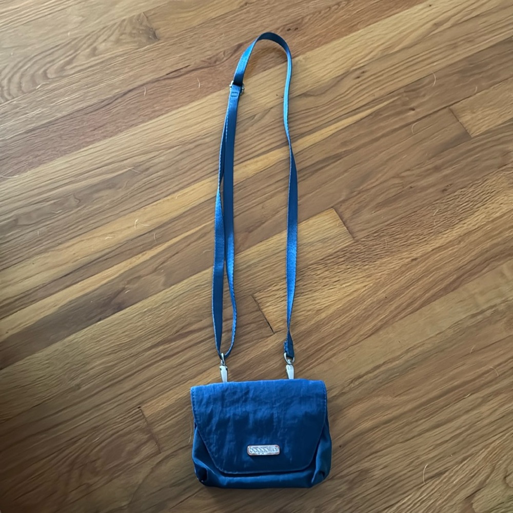 Bagallini crossbody convert to Fanny pack